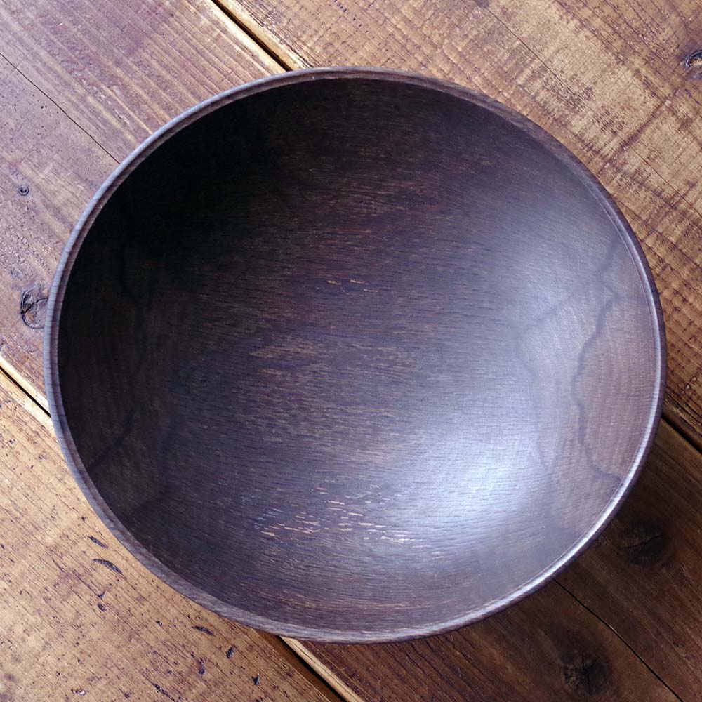 生木挽きの器＜カシ・鉄媒染＞ ボウル大 26cm（2161）｜木もの NAKAYA 中矢嘉貴さん（静岡県富士宮市）木のインテリア,富士山麓,サステナブル,倒木