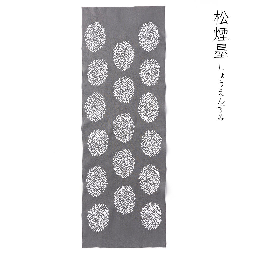 型染めの手ぬぐい＜狢菊（むじなぎく）＞｜作り手 山内武志さん（山内染色工房／アトリエぬいや）【ネコポス対応可】t038