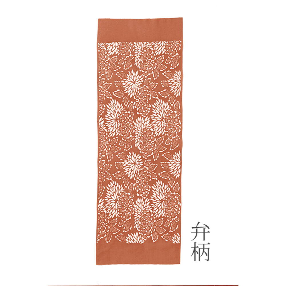 型染めの手ぬぐい ＜狢菊牡丹（むじなきくぼたん）＞ | 山内武志さん（山内染色工房・アトリエぬいや）【ネコポス対応可】