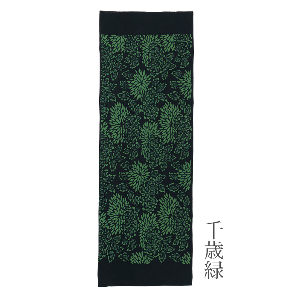 型染めの手ぬぐい ＜狢菊牡丹（むじなきくぼたん）＞ | 山内武志さん（山内染色工房・アトリエぬいや）【ネコポス対応可】