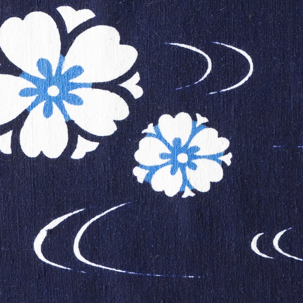 【木綿・大】型染めの卓布＜八重桜に流水＞房｜山内武志さん（山内染色工房・アトリエぬいや）【ネコポス対応可】